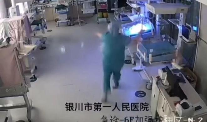 逃生后续来了！网友表示：这嘉奖是不是低了凯发k8国际首页登录地震中高中生背起同学(图15)