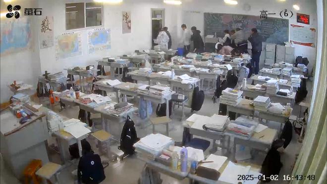 逃生后续来了！网友表示：这嘉奖是不是低了凯发k8国际首页登录地震中高中生背起同学(图13)