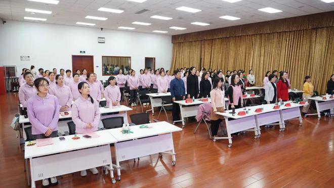 4年阿姨来了技能大赛暨第三季度最美家政人表彰大会圆满落幕凯发k8国际首页登录做知识分子阿姨展巾帼家政风采202(图29)