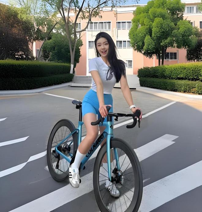 怎么样属于什么档次闪电跟捷安特怎么选凯发k8入口单车产业报告：崔克自行车(图5)