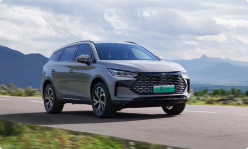 旗HS6PHEV对比三款同级谁是家庭最优解？凯发app网站中大型高端五座混动suv推荐红(图5)